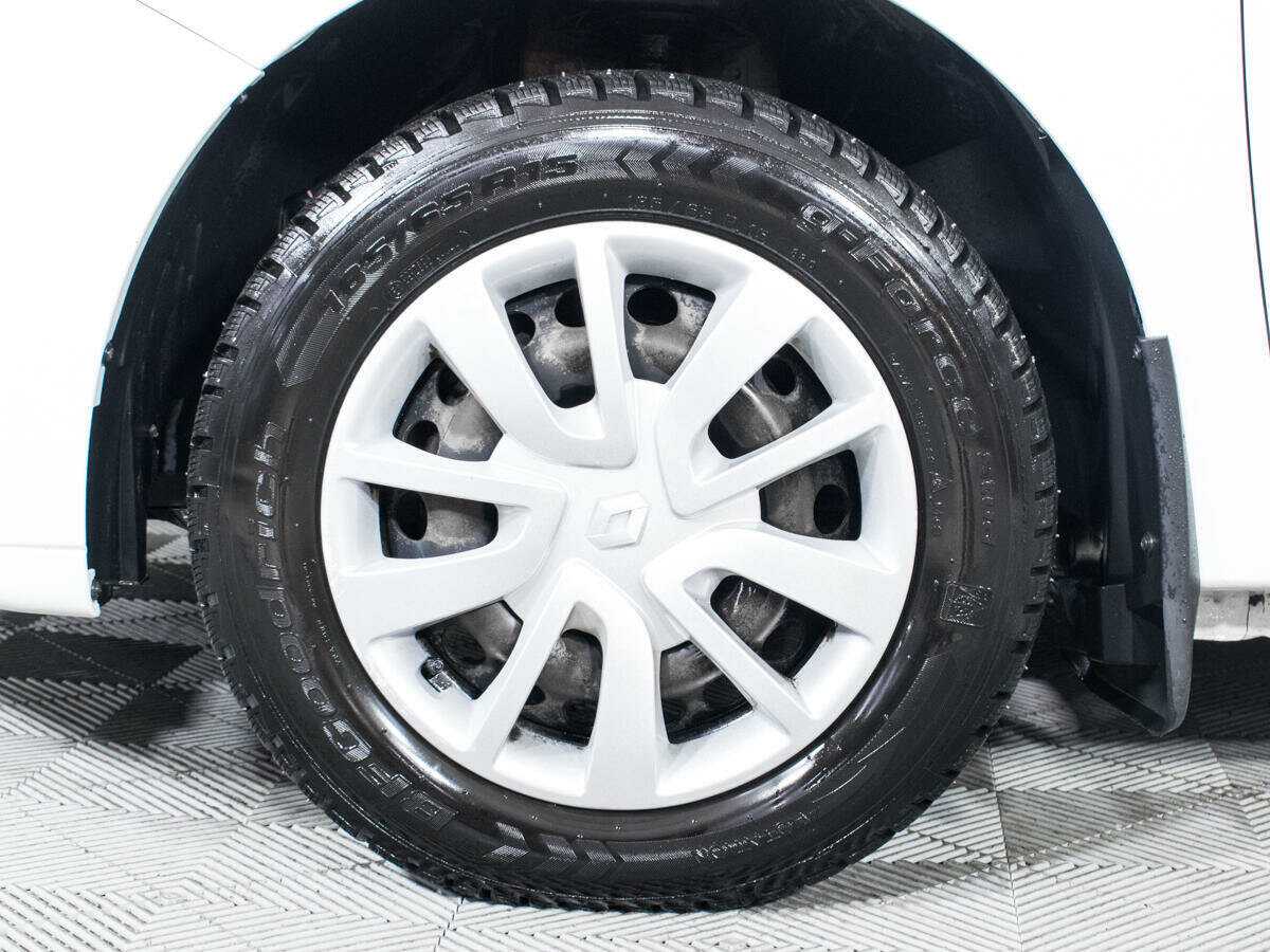 Renault Logan, 2019 Фото №16