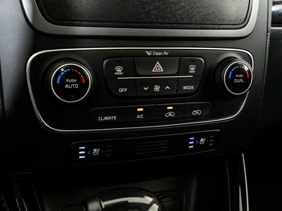 Kia Sorento, 2015 Фото №15