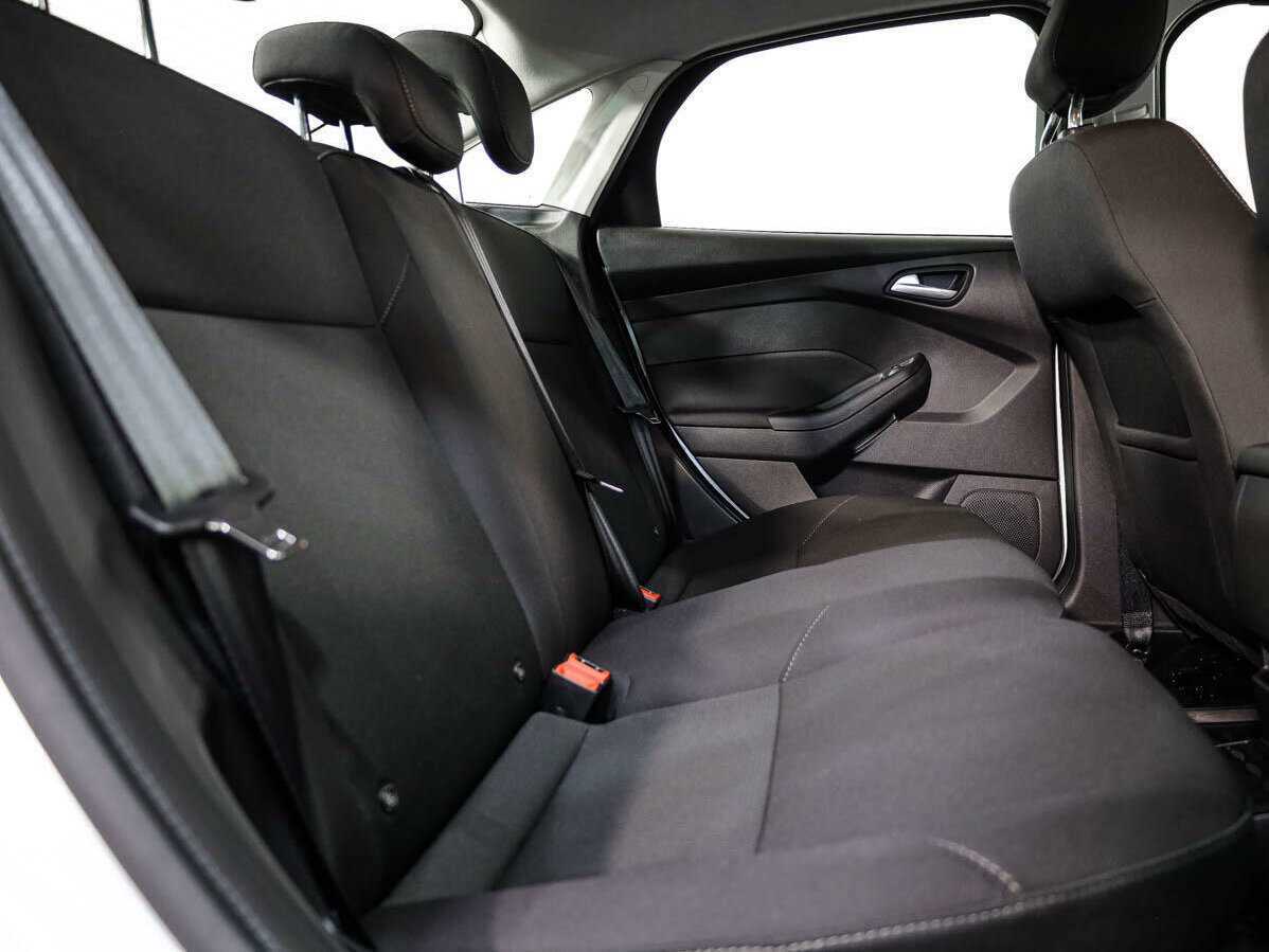 Ford Focus, 2018 Фото №13