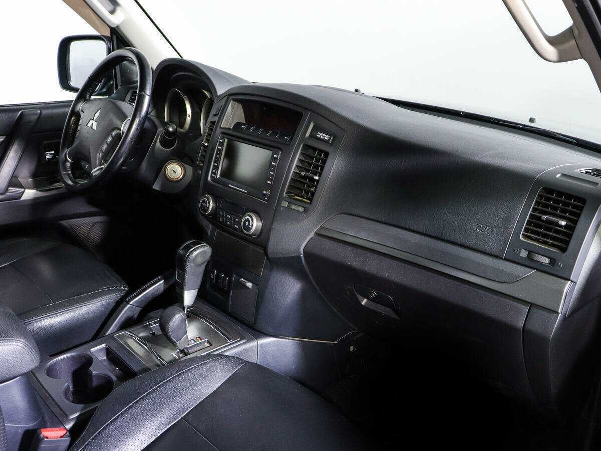 Mitsubishi Pajero, 2012 - 191 617 км. | Фото №7