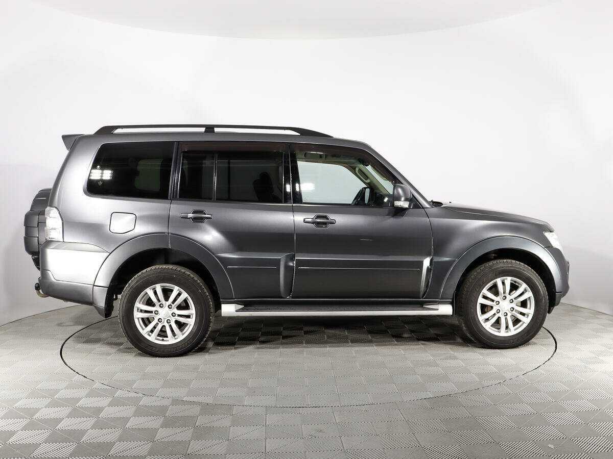 Mitsubishi Pajero, 2012 - 283 912 км. | Фото №5