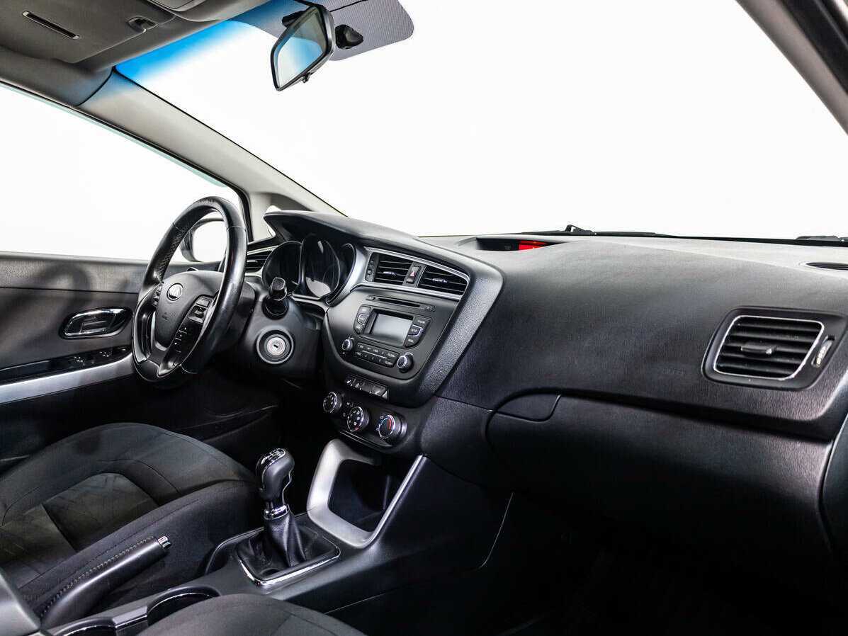 Kia Ceed, 2017 Фото №8