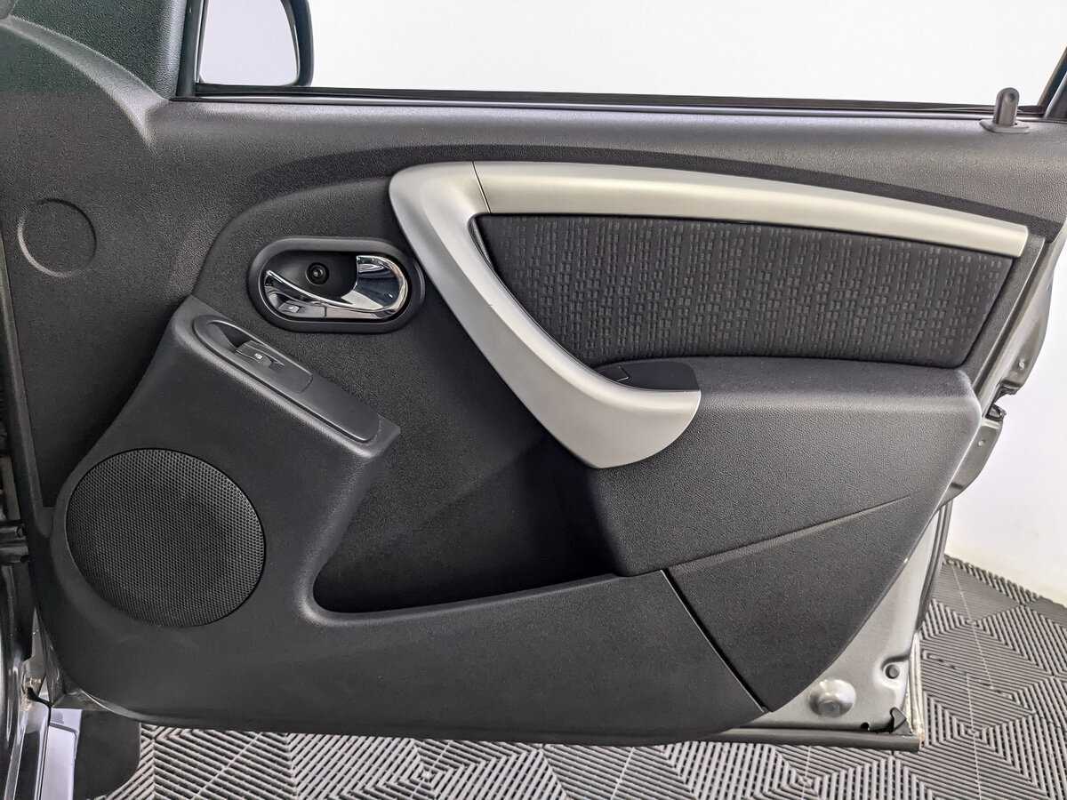 Nissan Terrano, 2015 Фото №21