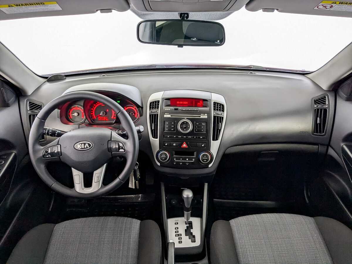 Kia Ceed, 2012 Фото №12