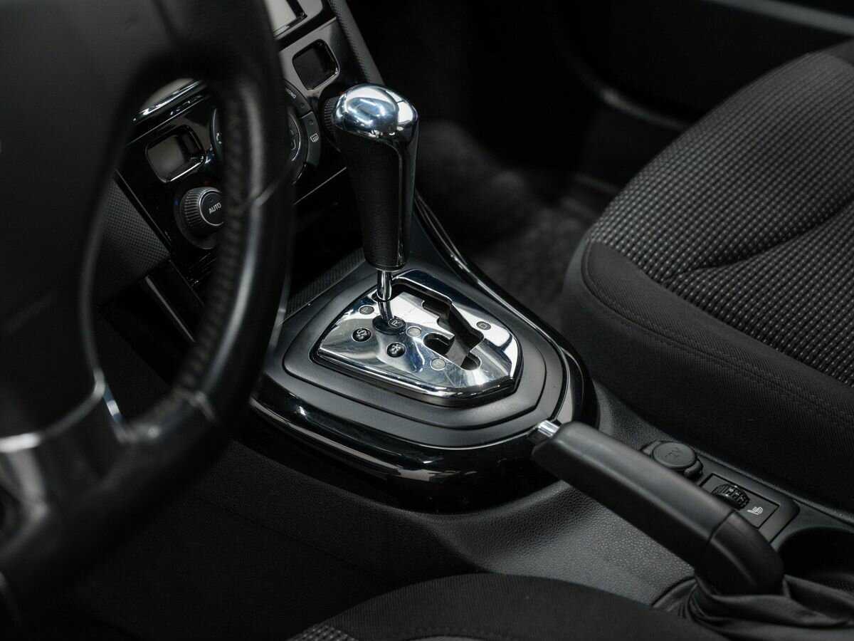 Peugeot 408, 2017 Фото №16