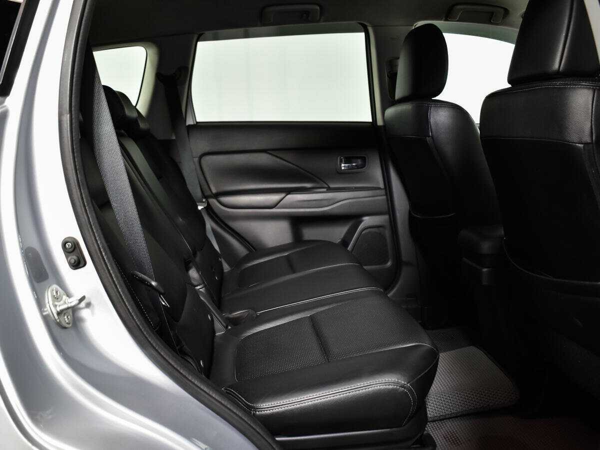 Mitsubishi Outlander, 2012 Фото №8