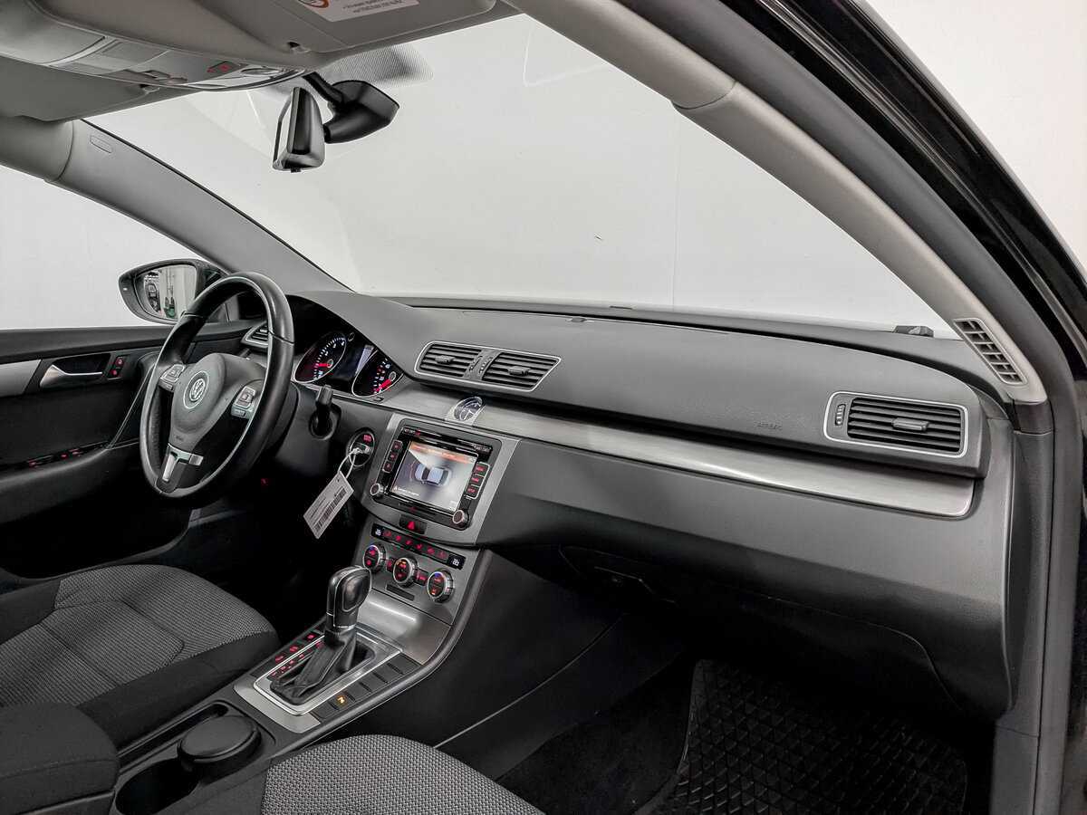 Volkswagen Passat, 2012 Фото №11