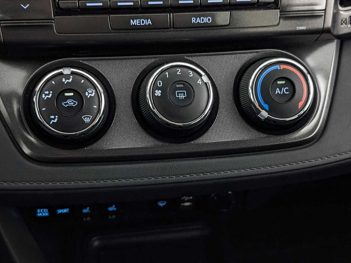 Toyota RAV4, 2013 Фото №21