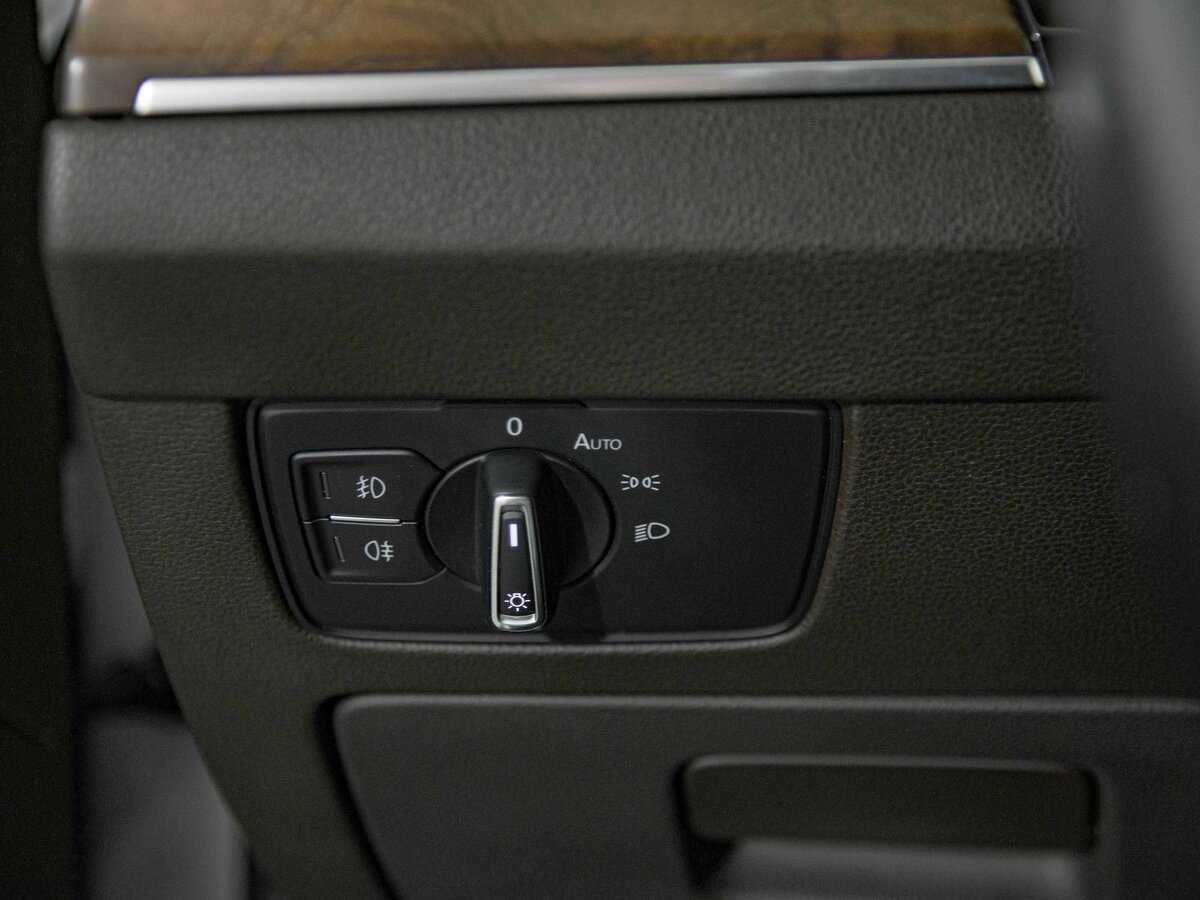 Volkswagen Passat, 2016 Фото №13