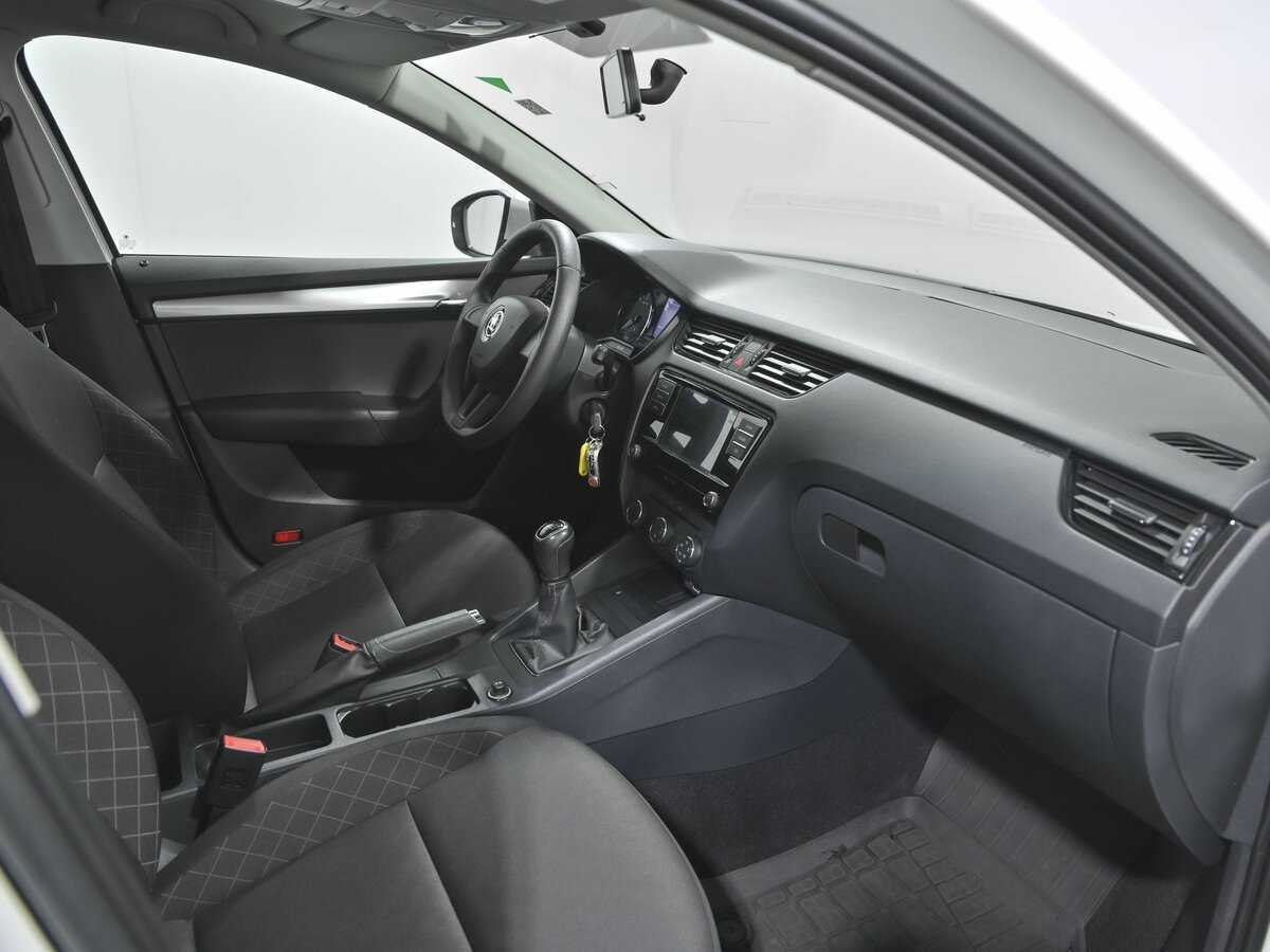 Skoda Octavia, 2018 Фото №12