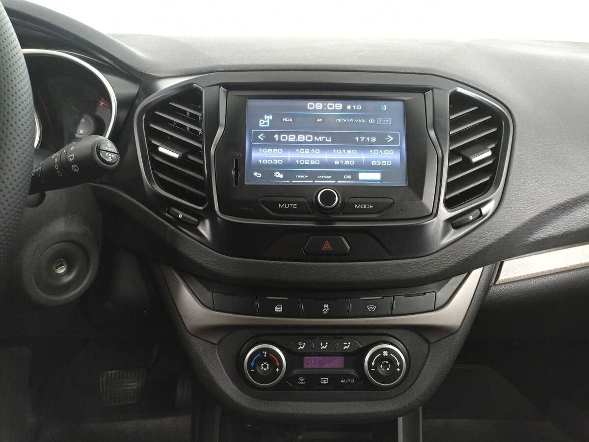 Lada (ВАЗ) Vesta SW, 2019 Фото №15