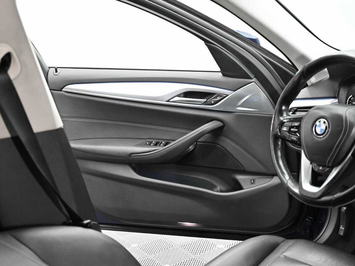 BMW 5 серии 520d xDrive, 2017 - 178 000 км. | Фото №7