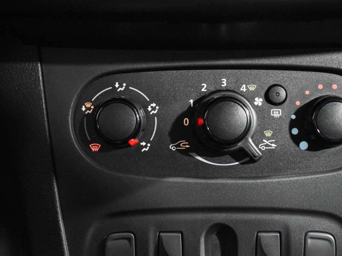 Renault Logan, 2021 Фото №17