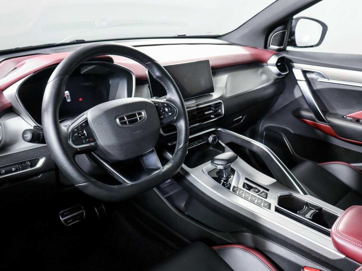 Geely Coolray, 2022 Фото №11