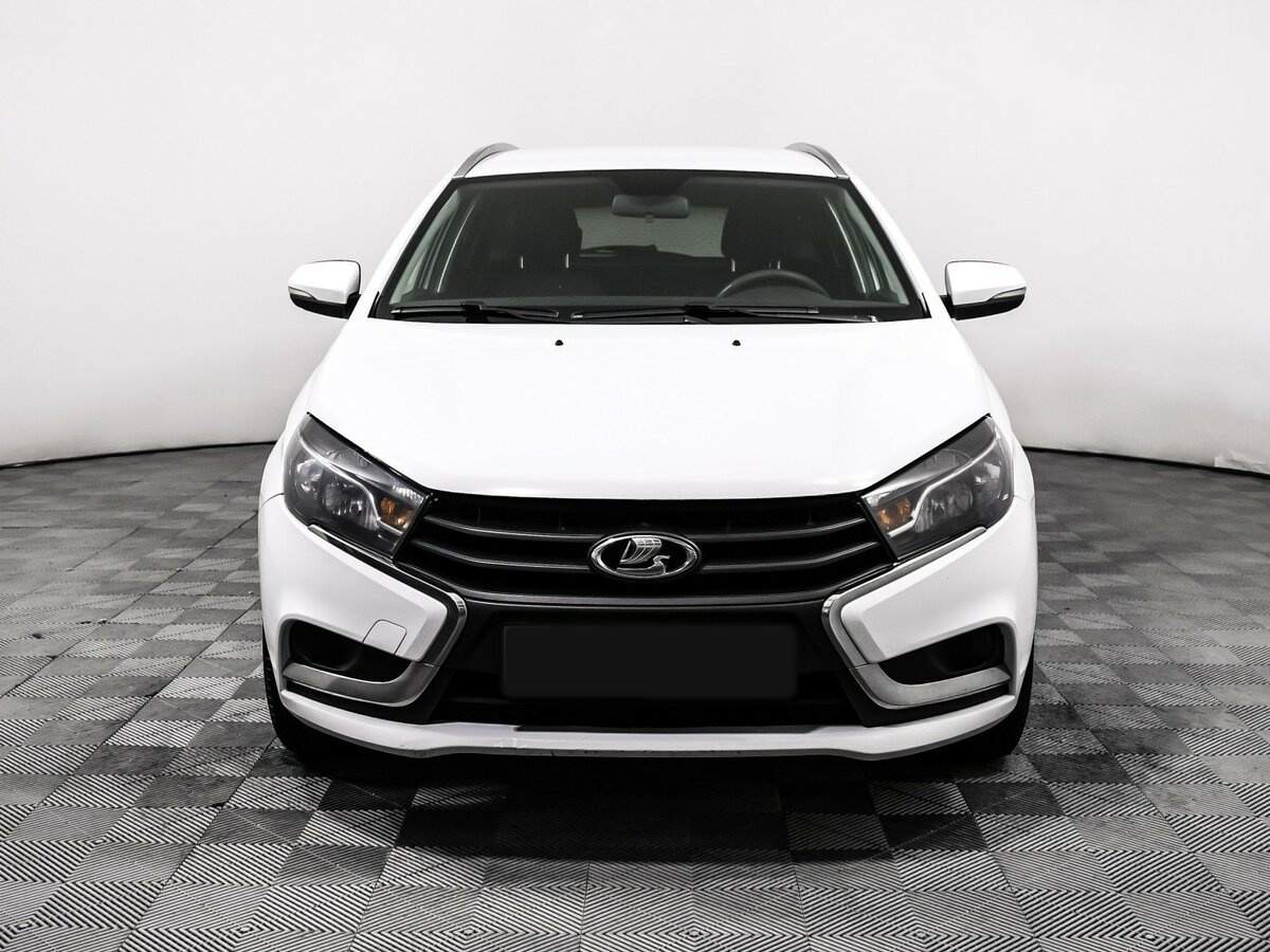 Lada (ВАЗ) Vesta SW, 2020 Фото №2