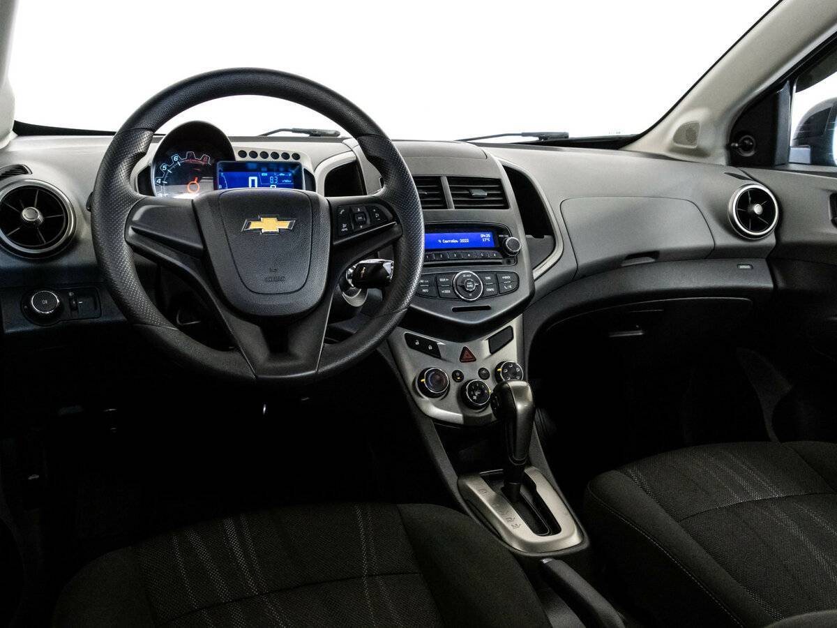 Chevrolet Aveo, 2014 Фото №11