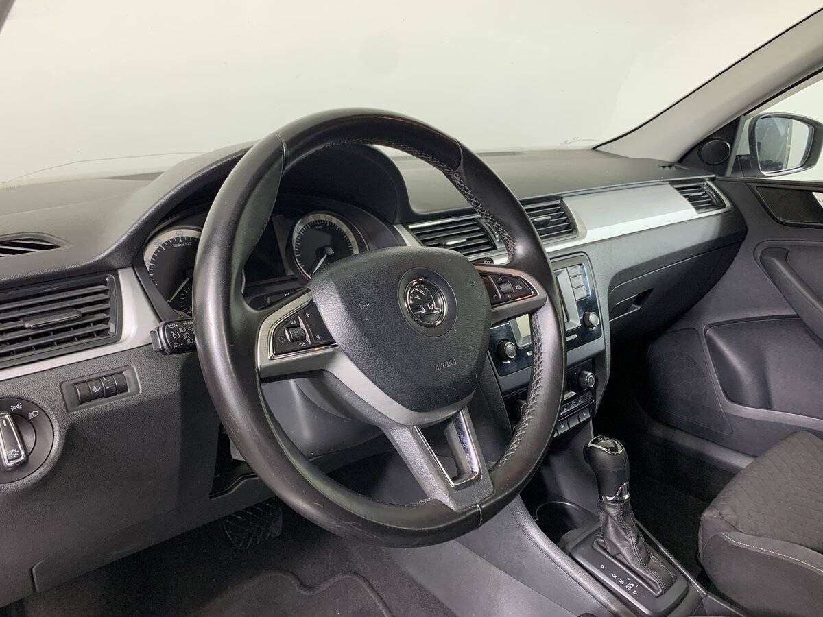 Skoda Rapid, 2016 Фото №11