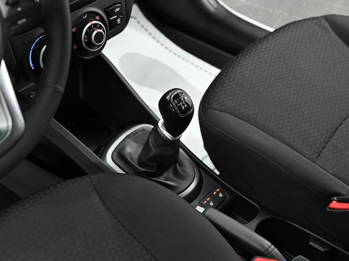 Kia Rio, 2013 Фото №11