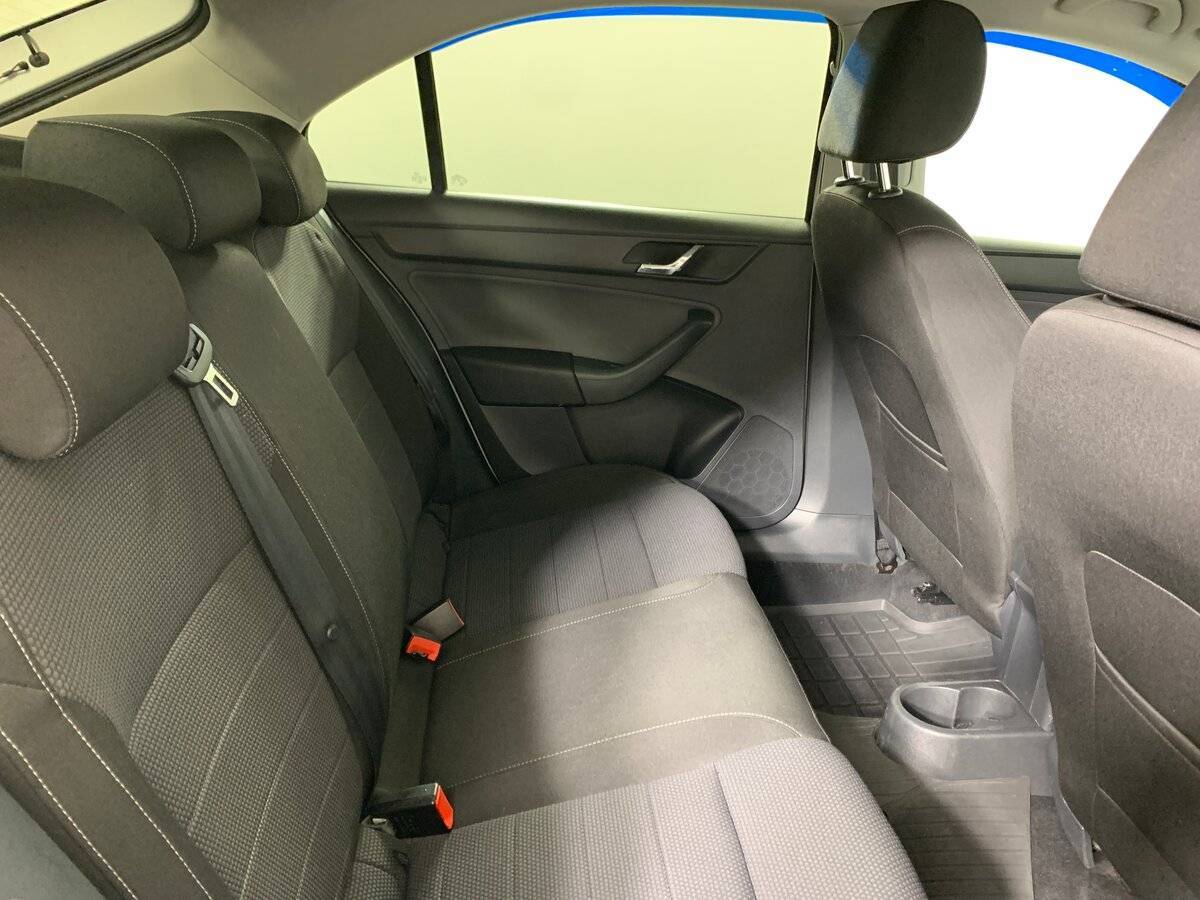 Skoda Rapid, 2015 Фото №17