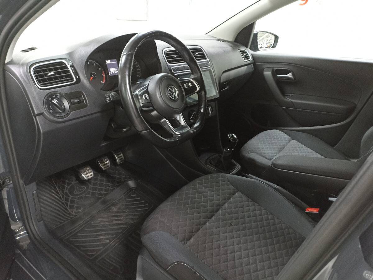 Volkswagen Polo, 2018 Фото №16