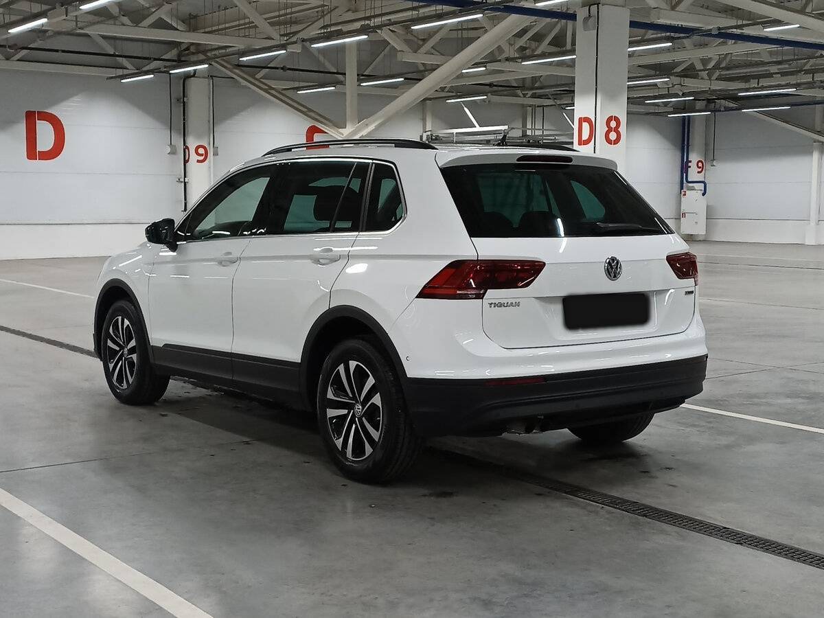Volkswagen Tiguan, 2020 - 21 395 км. | Фото №7