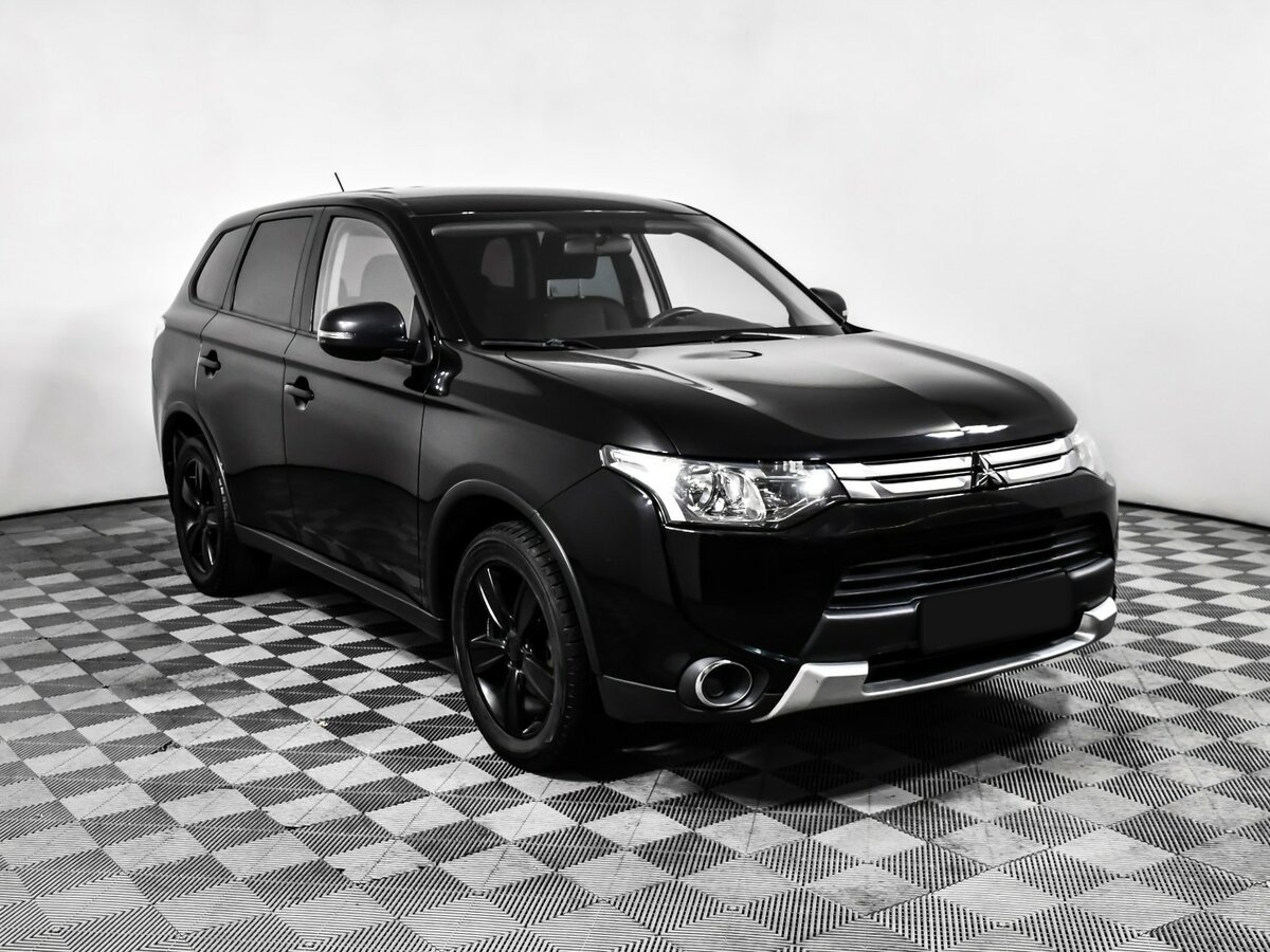 Mitsubishi Outlander III Рестайлинг, 2014 Фото №3