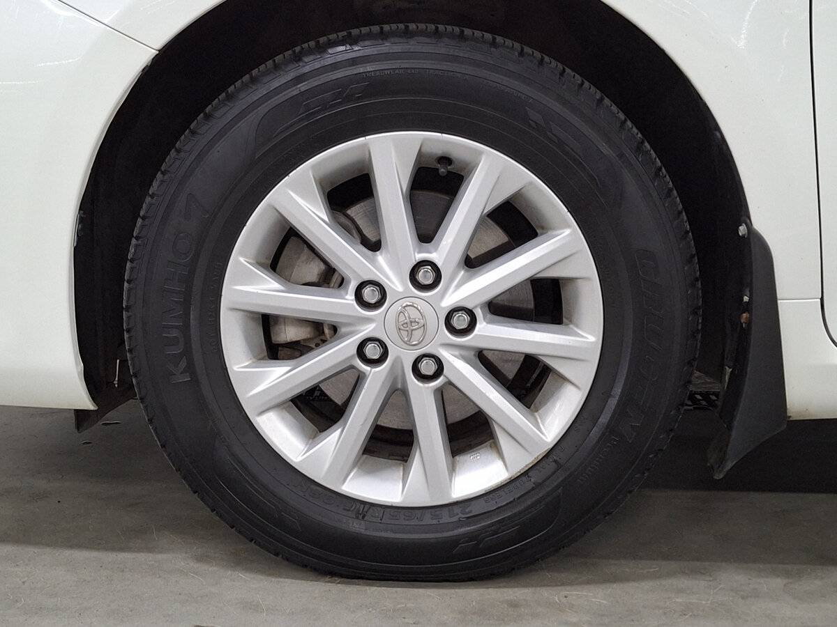 Toyota Camry VII (XV50) Рестайлинг, 2015 Фото №18