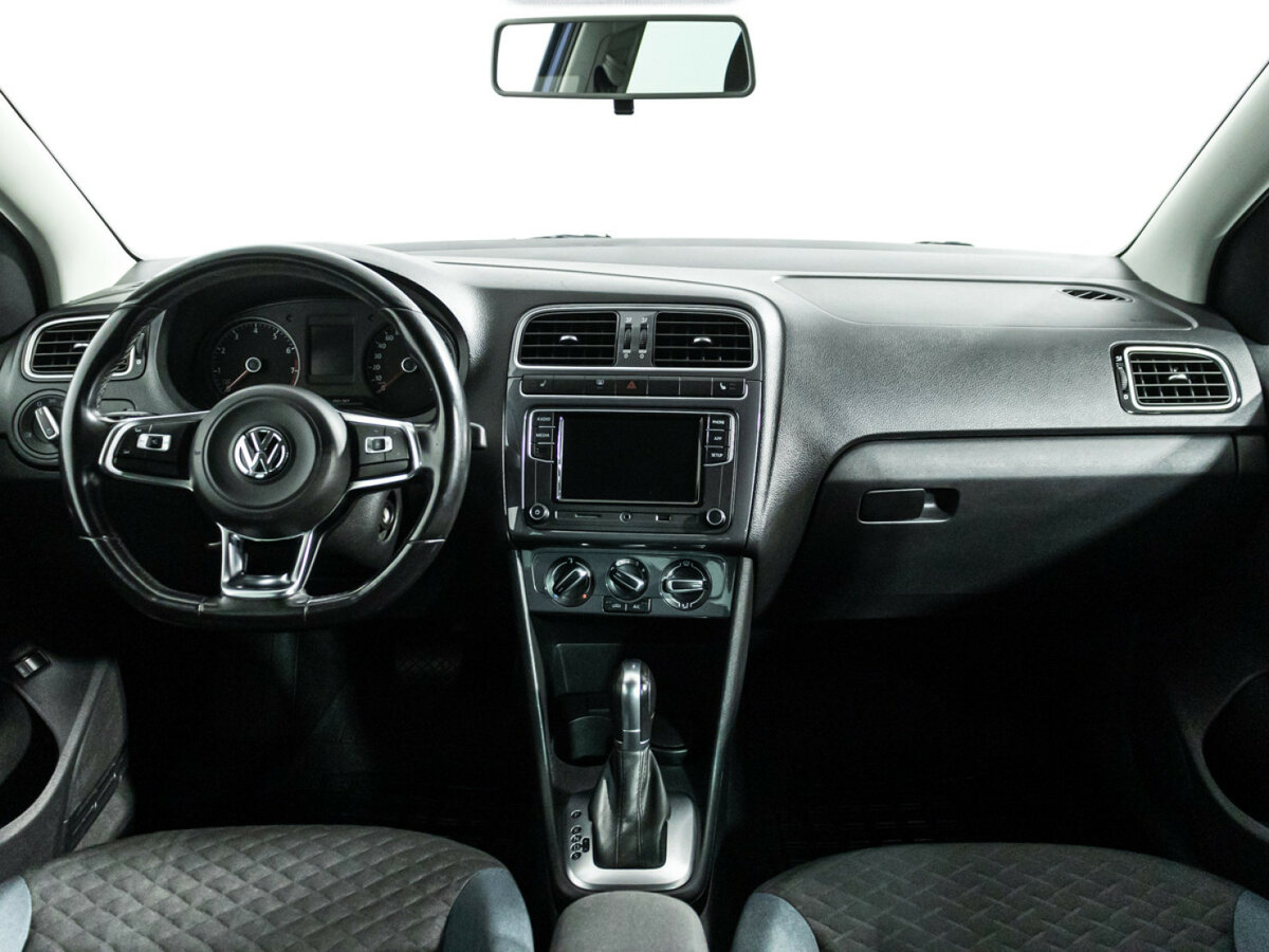 Volkswagen Polo V Рестайлинг, 2020 Фото №13