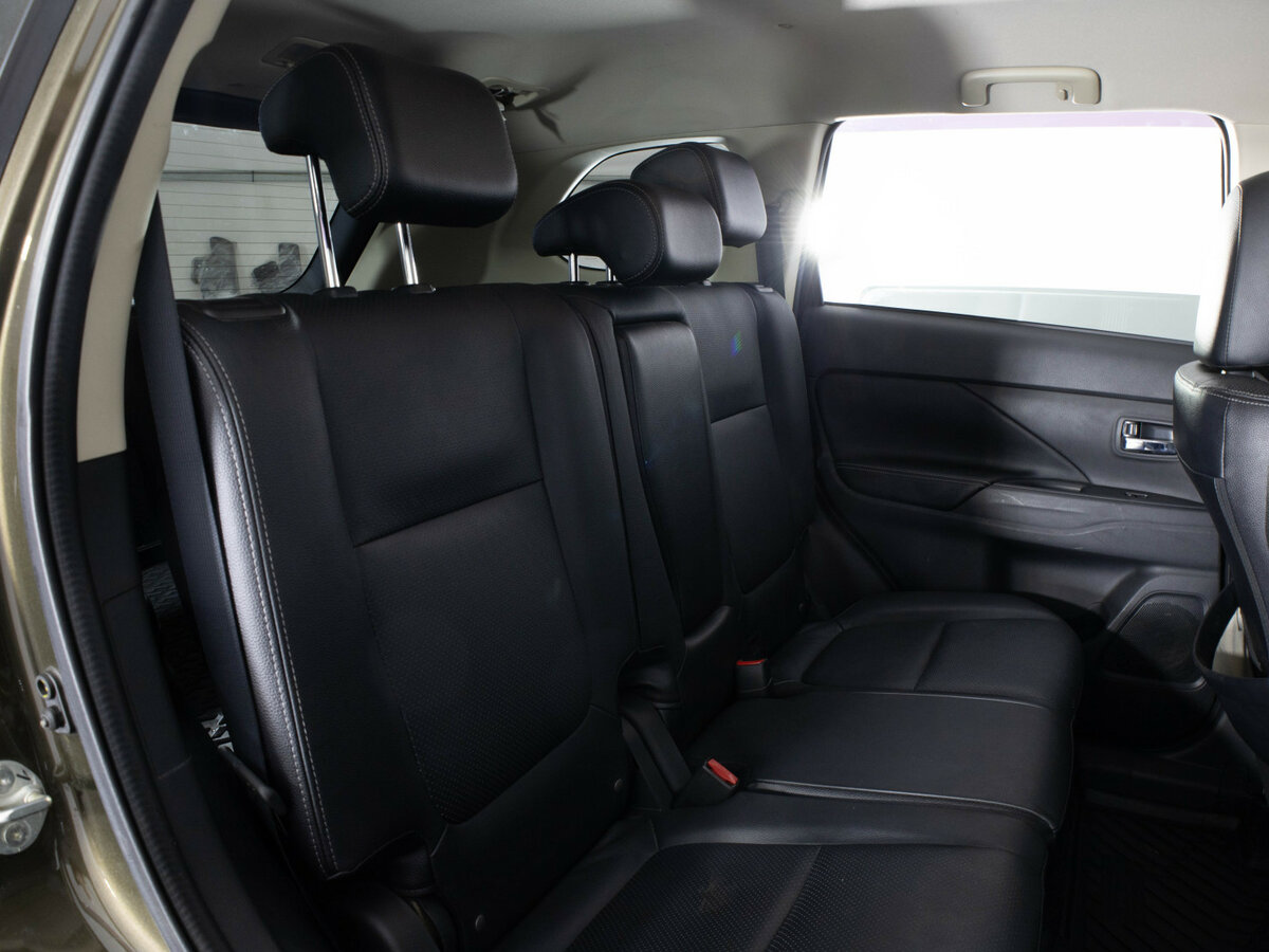 Mitsubishi Outlander III Рестайлинг 2, 2016 Фото №14