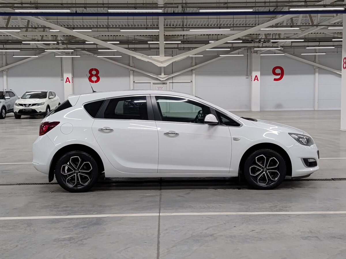 Opel Astra J Рестайлинг, 2013 - 180 852 км. | Фото №4