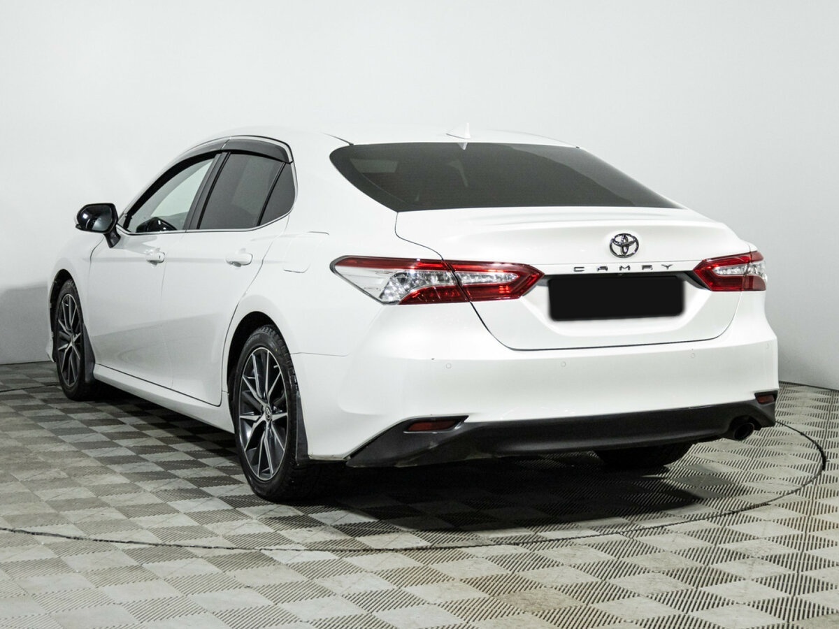 Toyota Camry VIII (XV70) Рестайлинг, 2021 - 123 386 км. | Фото №7