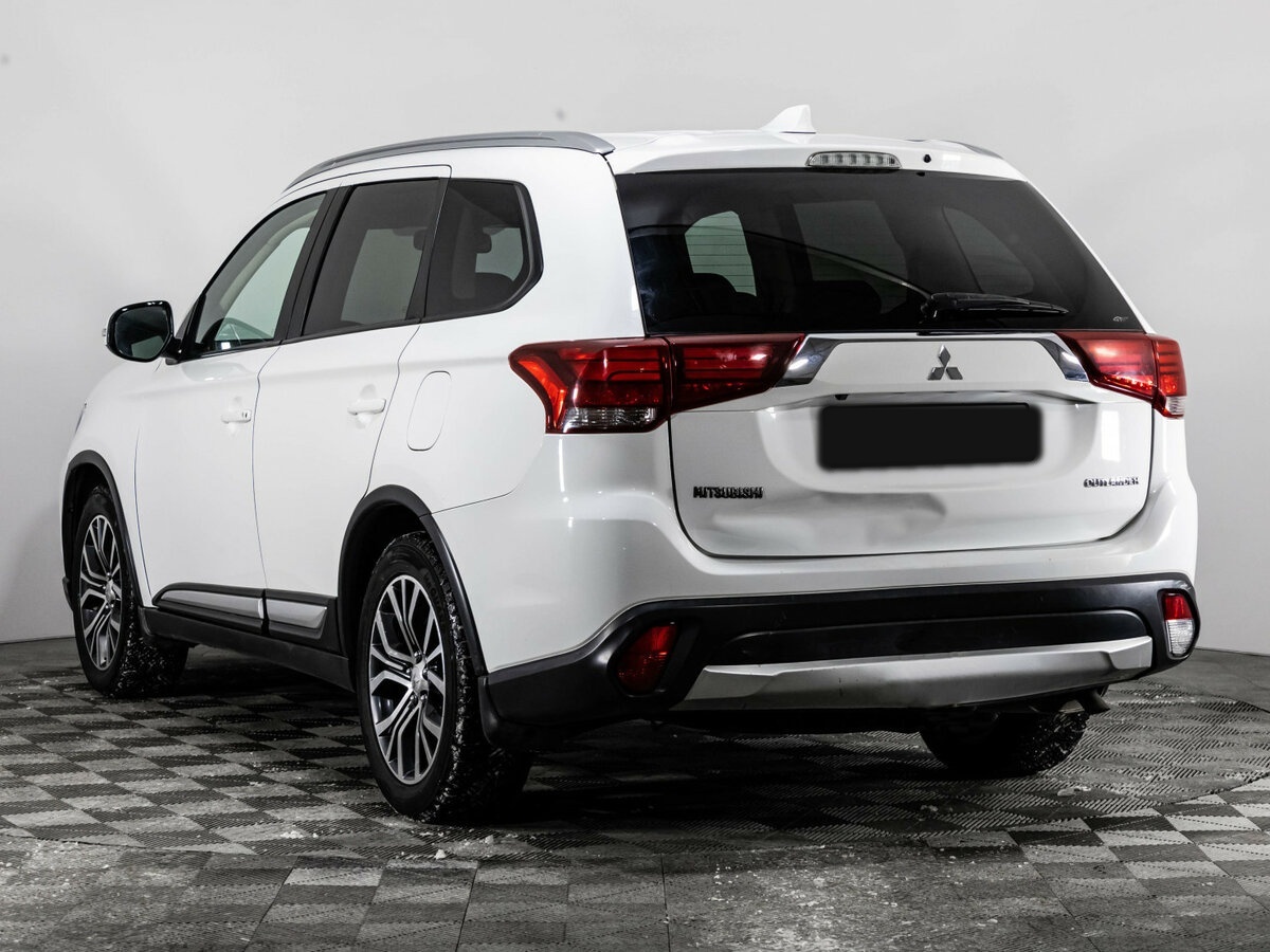 Mitsubishi Outlander III Рестайлинг 2, 2017 - 182 145 км. | Фото №6