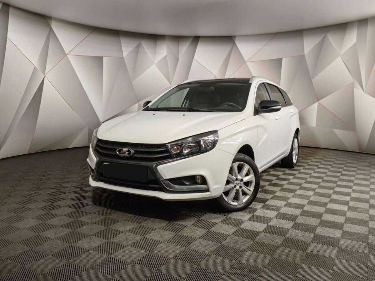 Lada (ВАЗ) Vesta SW, 2021 Фото №1